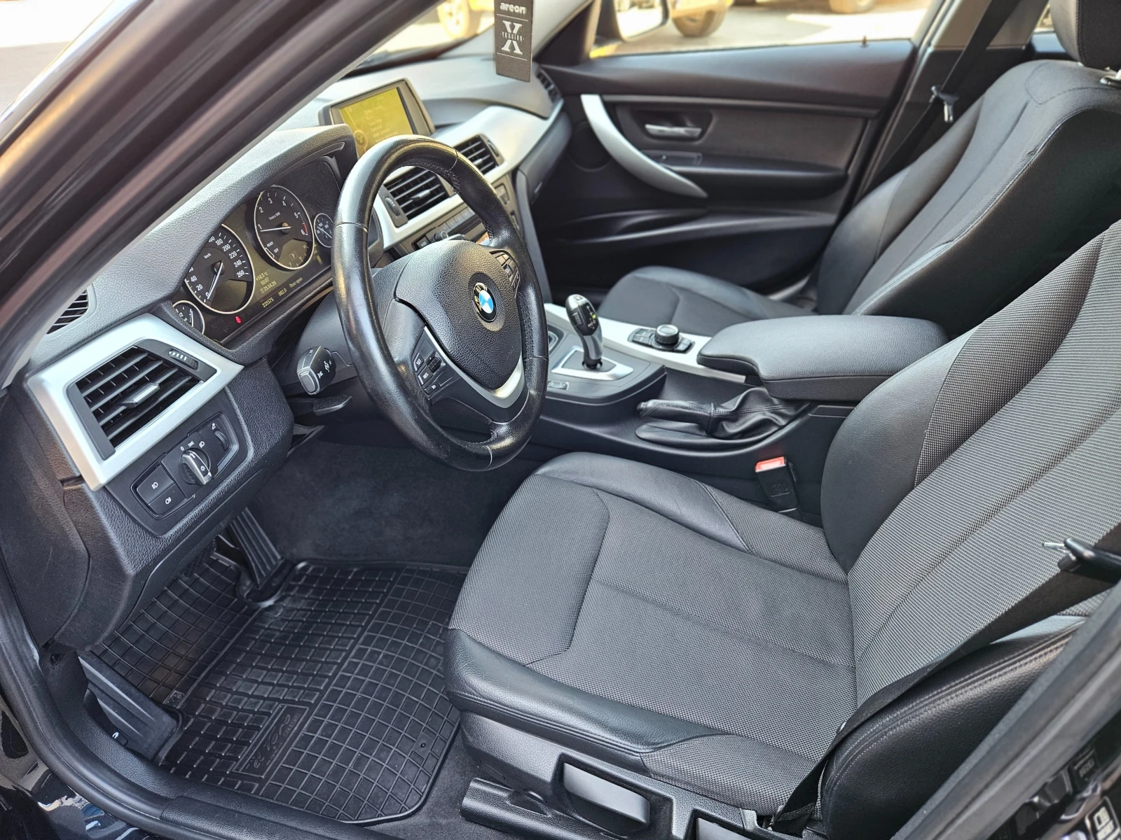 BMW 320 D 184кс. F31, снимка 9 - Автомобили и джипове - 54345116