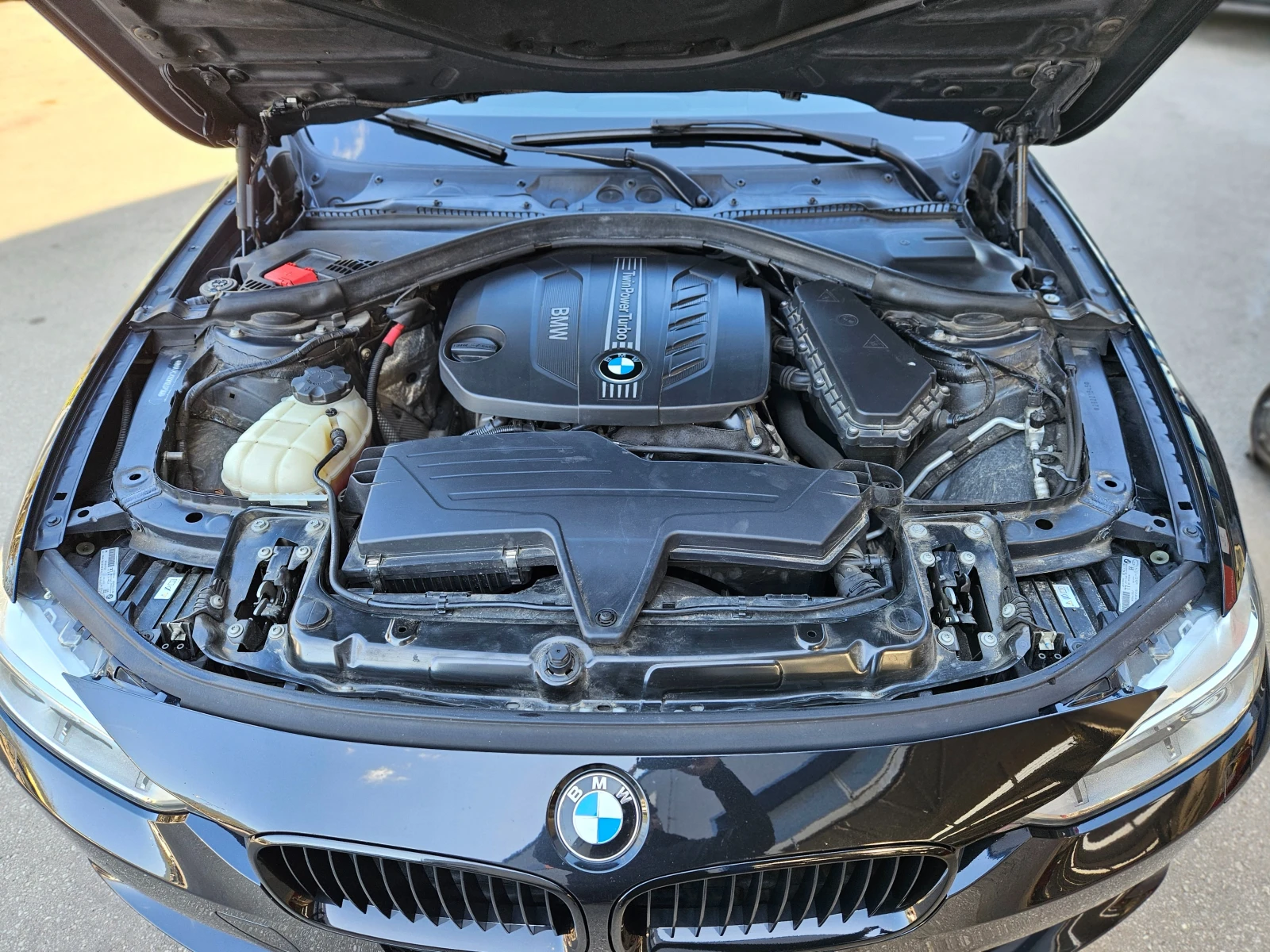 BMW 320 D 184кс. F31, снимка 17 - Автомобили и джипове - 54345116