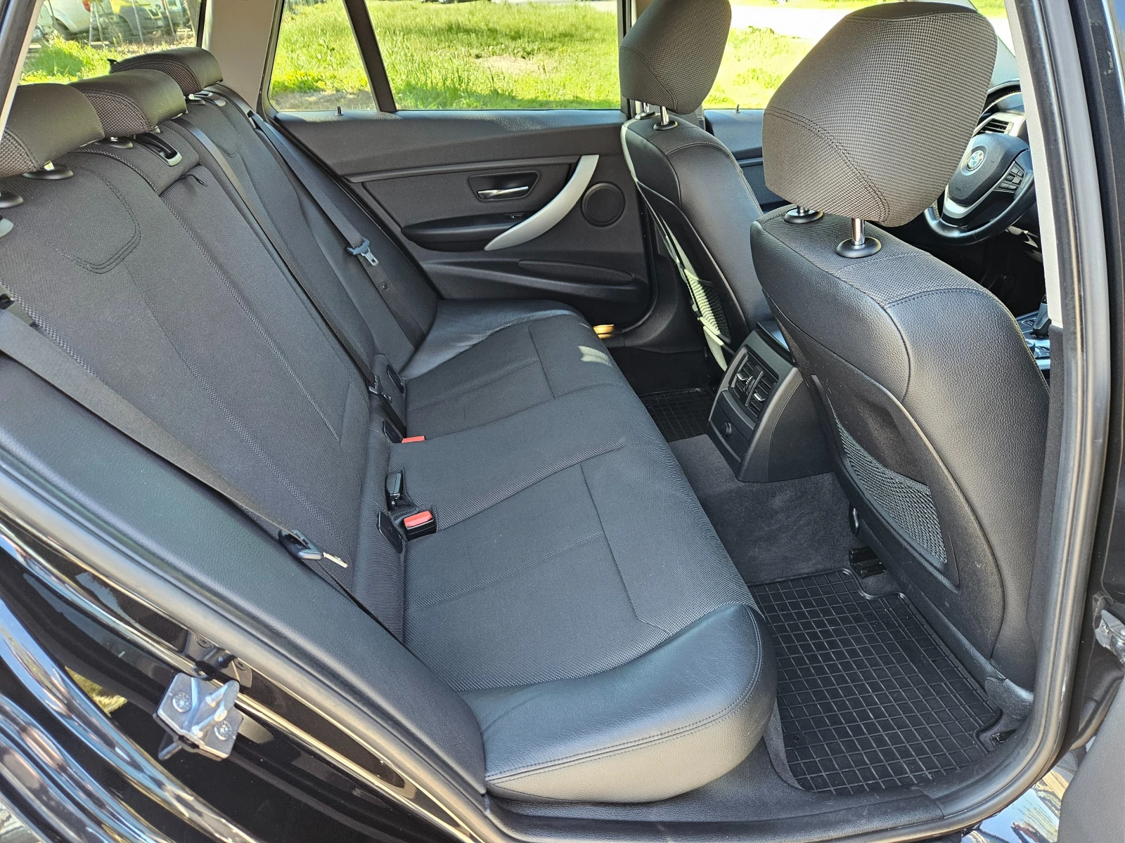 BMW 320 D 184кс. F31, снимка 14 - Автомобили и джипове - 54345116