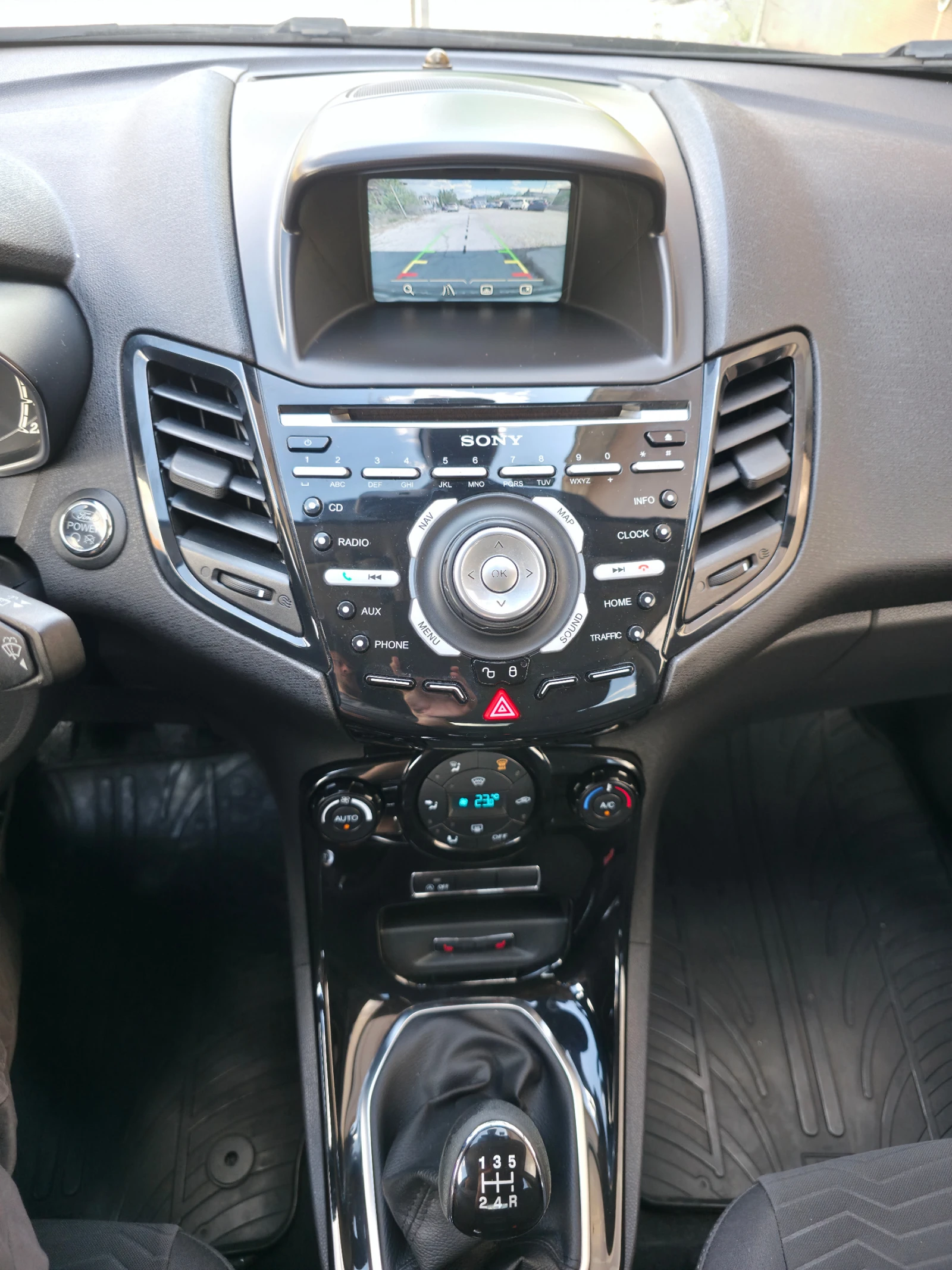 Ford Fiesta 1.0SCTI Sport, снимка 16 - Автомобили и джипове - 54371036