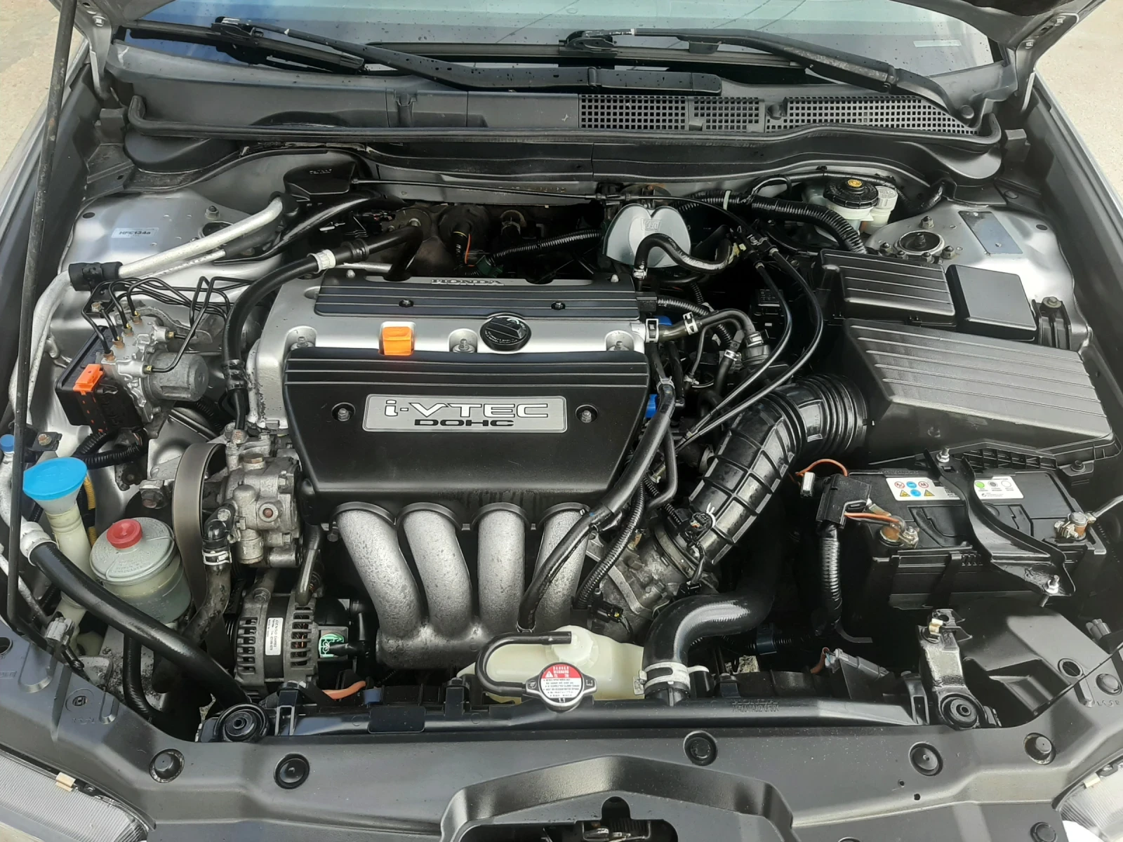 Honda Accord 2.0i 155кс , снимка 15 - Автомобили и джипове - 54962972