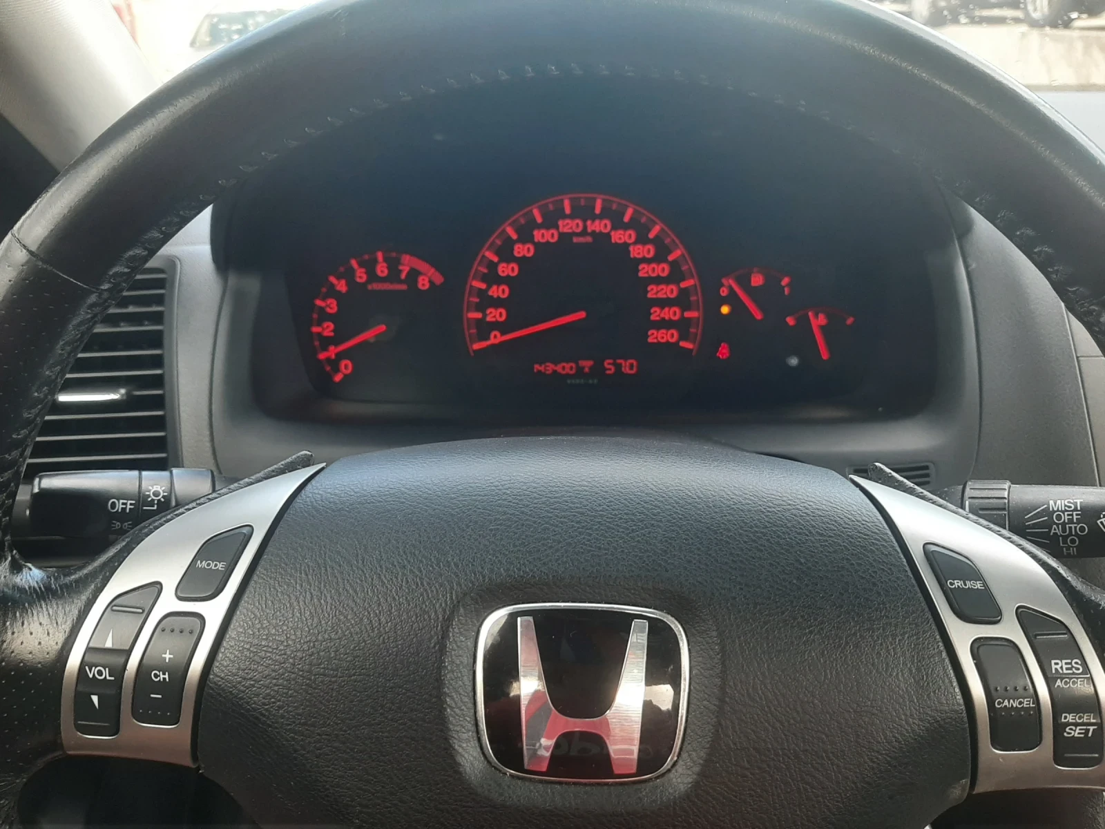 Honda Accord 2.0i 155кс , снимка 14 - Автомобили и джипове - 54962972