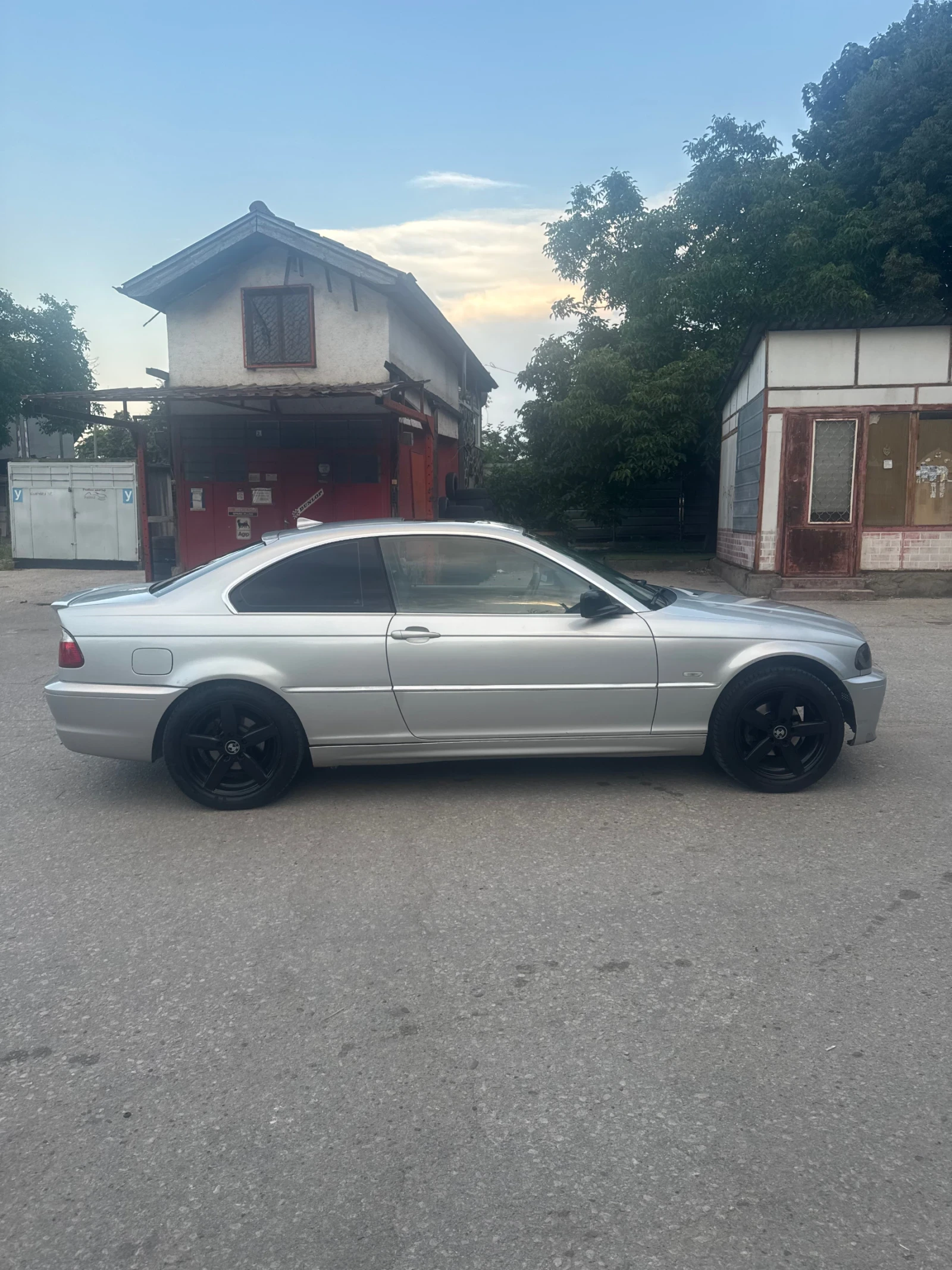 BMW 320, снимка 6 - Автомобили и джипове - 55355978