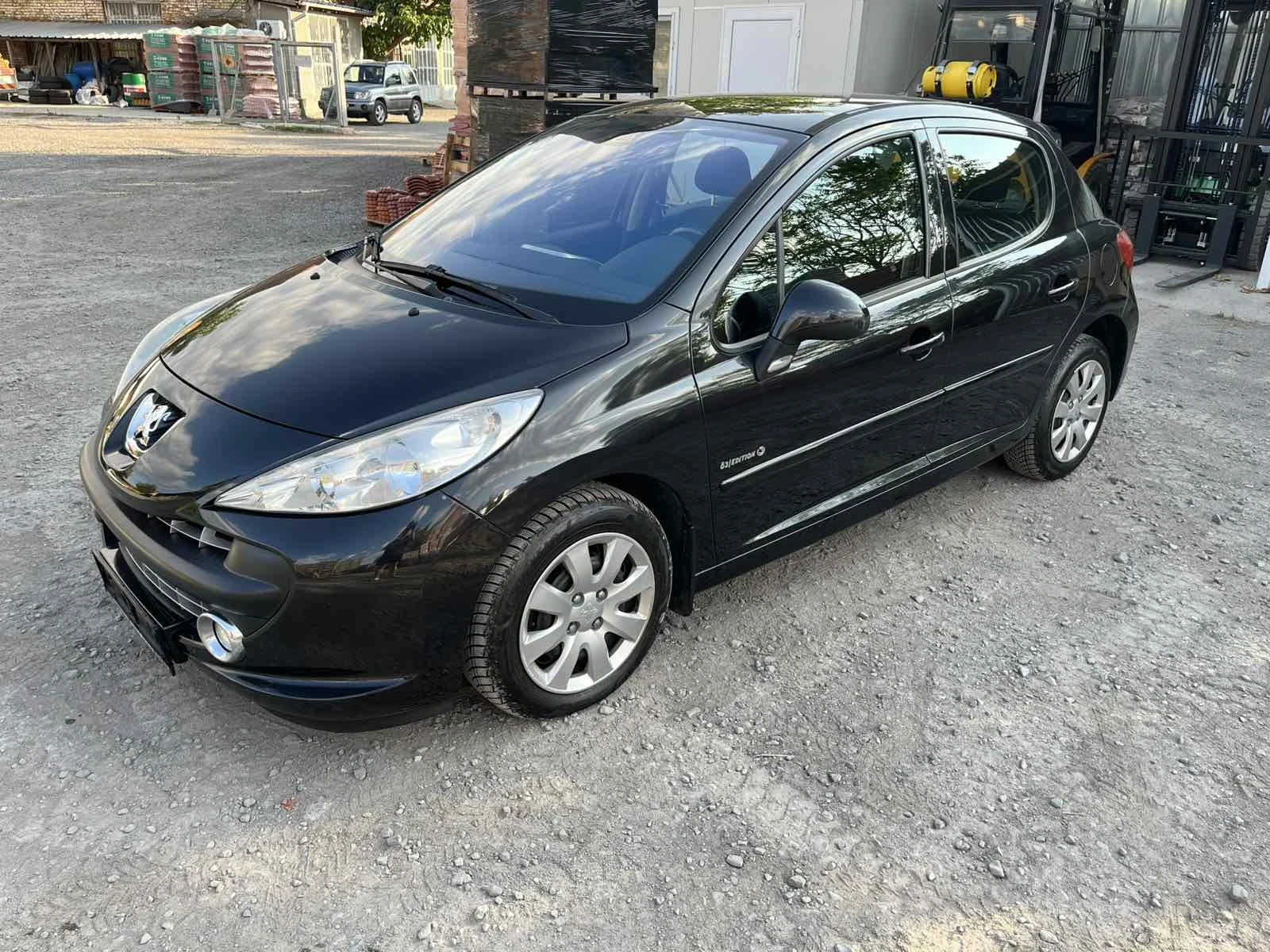Peugeot 207 1.4 i, снимка 14 - Автомобили и джипове - 55381945