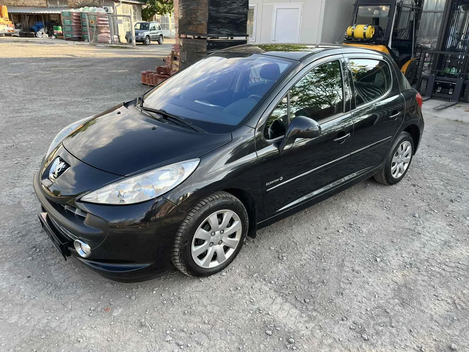 Peugeot 207 1.4 i, снимка 2 - Автомобили и джипове - 55381945