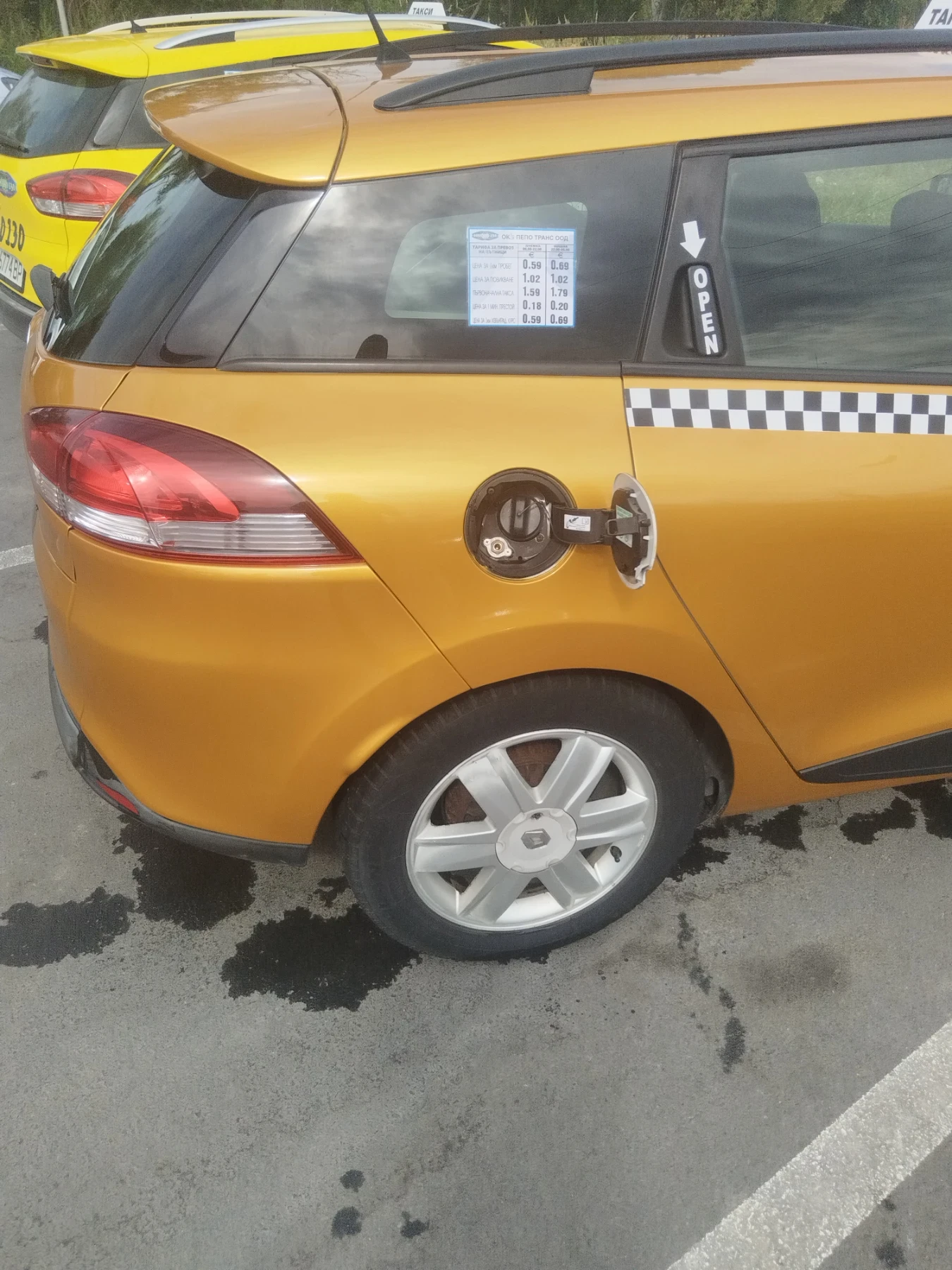 Renault Clio, снимка 13 - Автомобили и джипове - 56088953