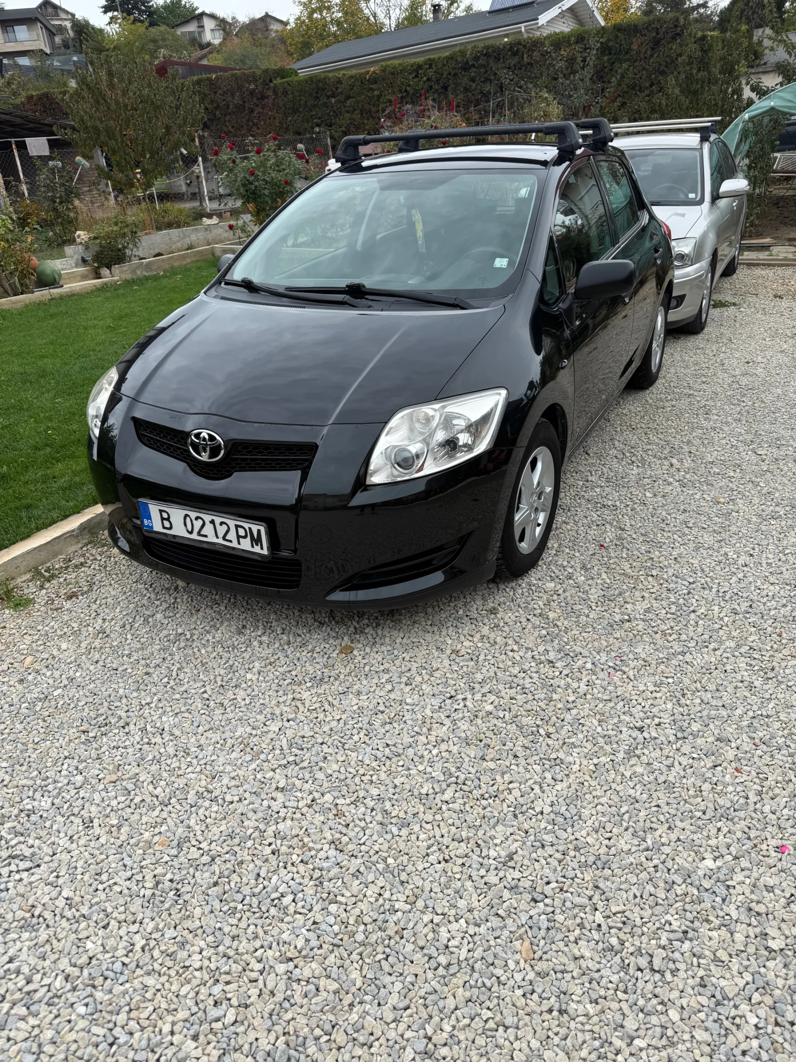 Toyota Auris 1.33 бензин /газ
