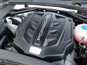 Porsche Macan S 3.0L AWD | ПАНОРАМА | NAV | 28K KM | ОБДУХВАНЕ, снимка 9