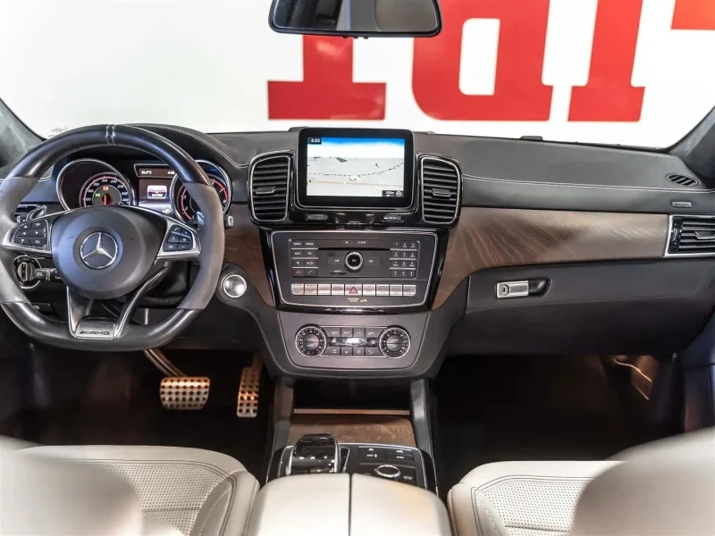 Mercedes-Benz GLE 63 S AMG CARFAX, снимка 6 - Автомобили и джипове - 52003302