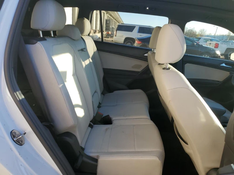 VW Tiguan 2l Volkswagen Se, снимка 11 - Автомобили и джипове - 53348174