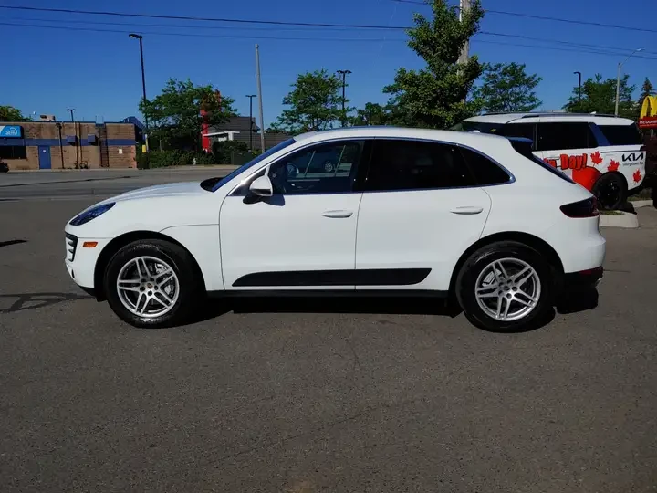 Porsche Macan S 3.0L AWD | ПАНОРАМА | NAV | 28K KM | ОБДУХВАНЕ, снимка 4 - Автомобили и джипове - 55081735