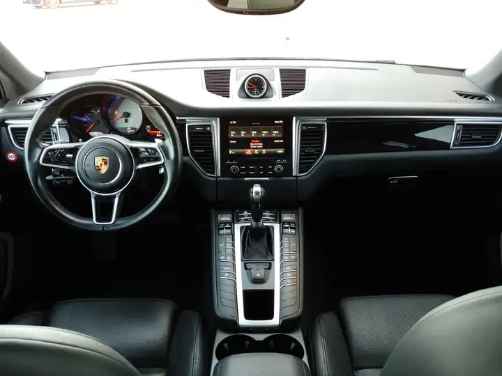 Porsche Macan S 3.0L AWD | ПАНОРАМА | NAV | 28K KM | ОБДУХВАНЕ, снимка 13 - Автомобили и джипове - 55081735