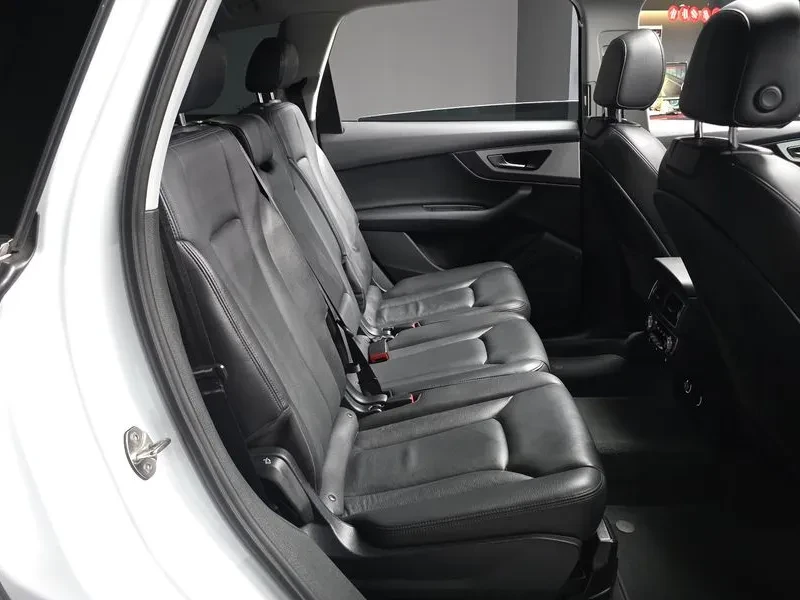 Audi Q7 45 TFSI Quattro , снимка 13 - Автомобили и джипове - 55834828