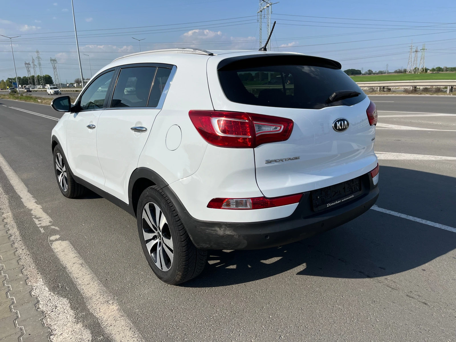 Kia Sportage 1.7 Diesel 2WD - изображение 5