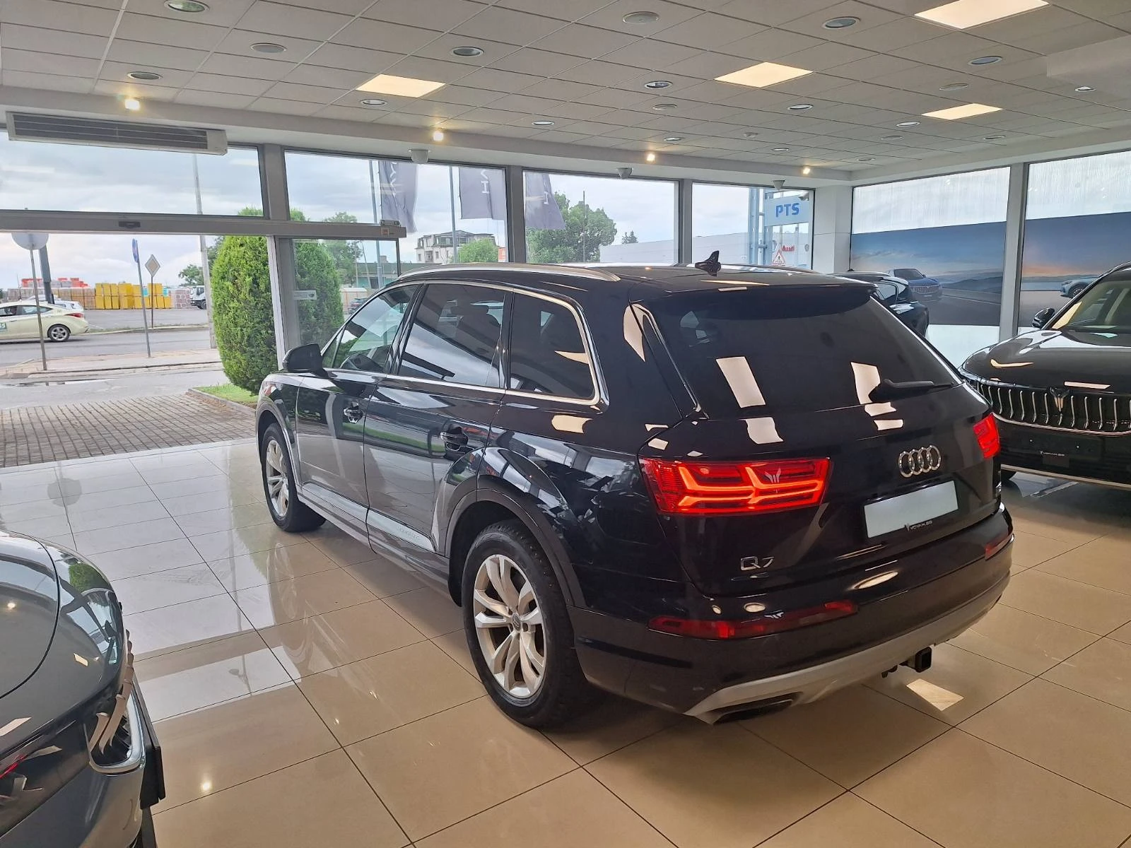 Audi Q7 Quattro 6+ 1 Prestige  - изображение 5