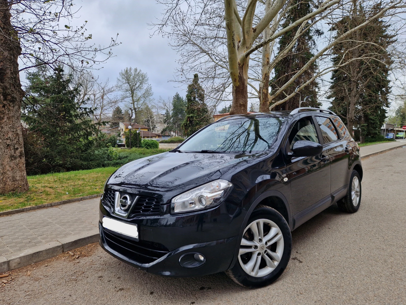 Nissan Qashqai 4x4 7 места - изображение 3