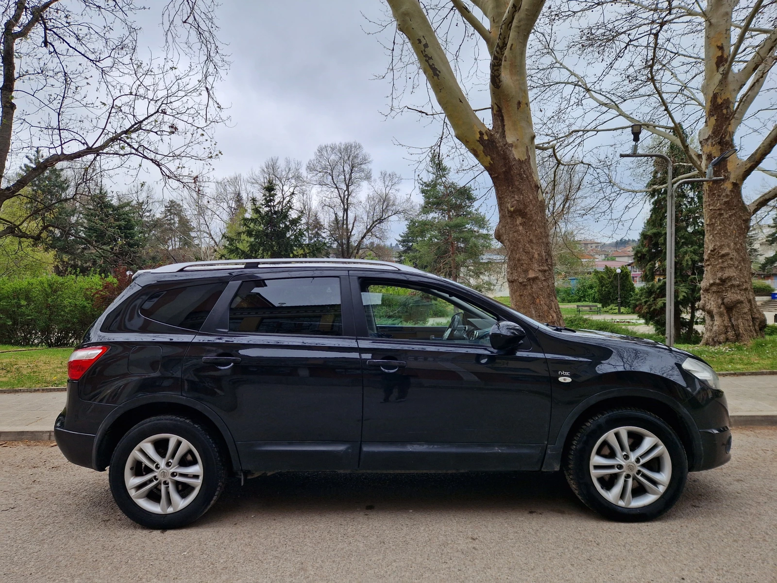 Nissan Qashqai 4x4 7 места - изображение 7
