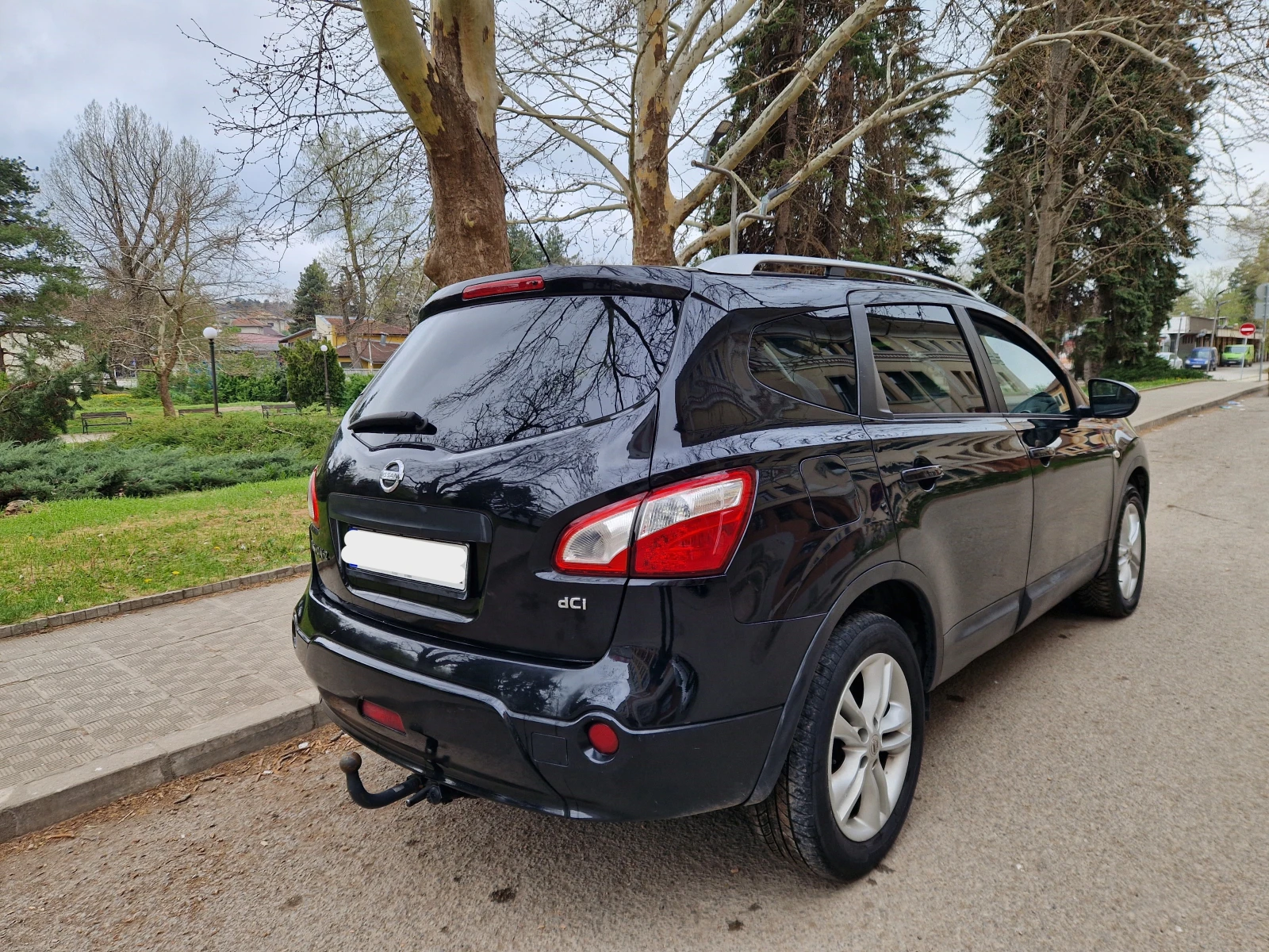 Nissan Qashqai 4x4 7 места - изображение 5