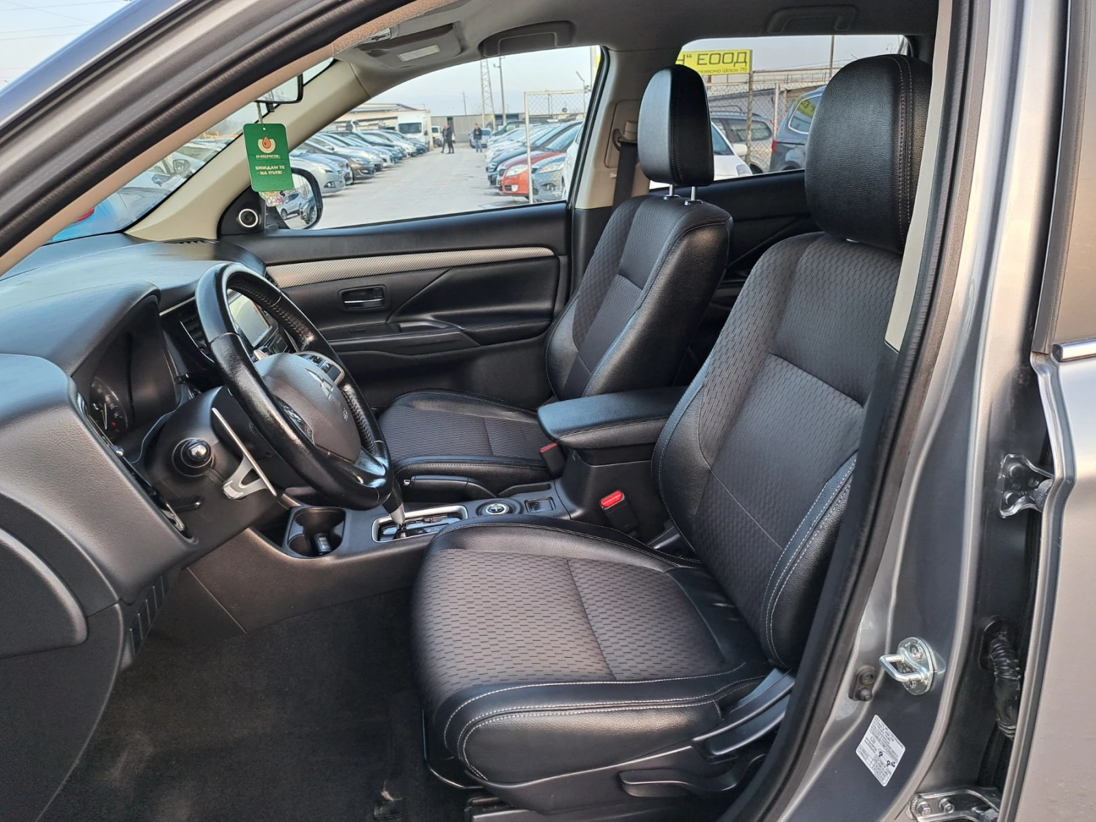 Mitsubishi Outlander 2.2DI-D 4WD, снимка 13 - Автомобили и джипове - 53954104