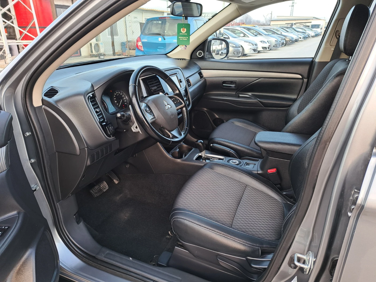 Mitsubishi Outlander 2.2DI-D 4WD, снимка 12 - Автомобили и джипове - 53954104