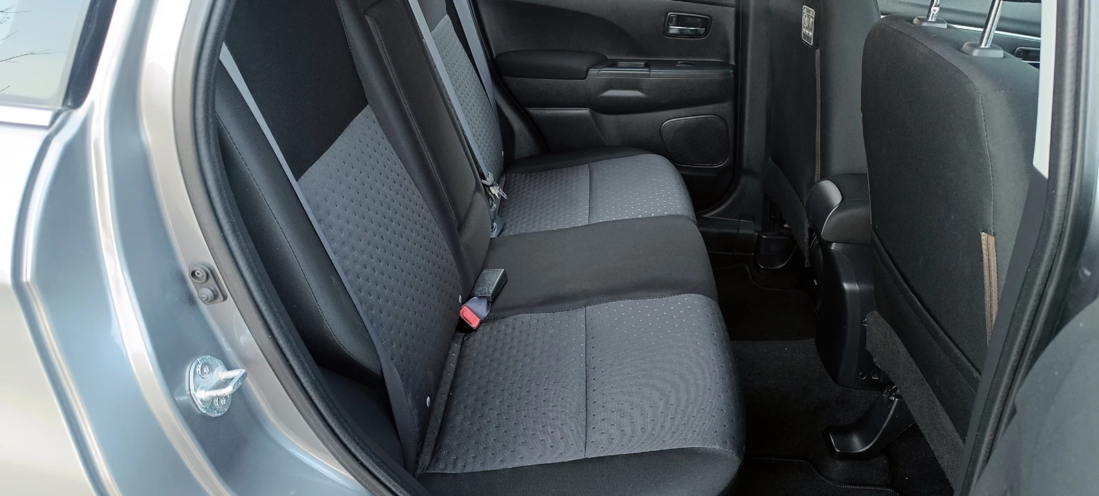 Mitsubishi ASX 1.8 DI- D, снимка 14 - Автомобили и джипове - 53817867