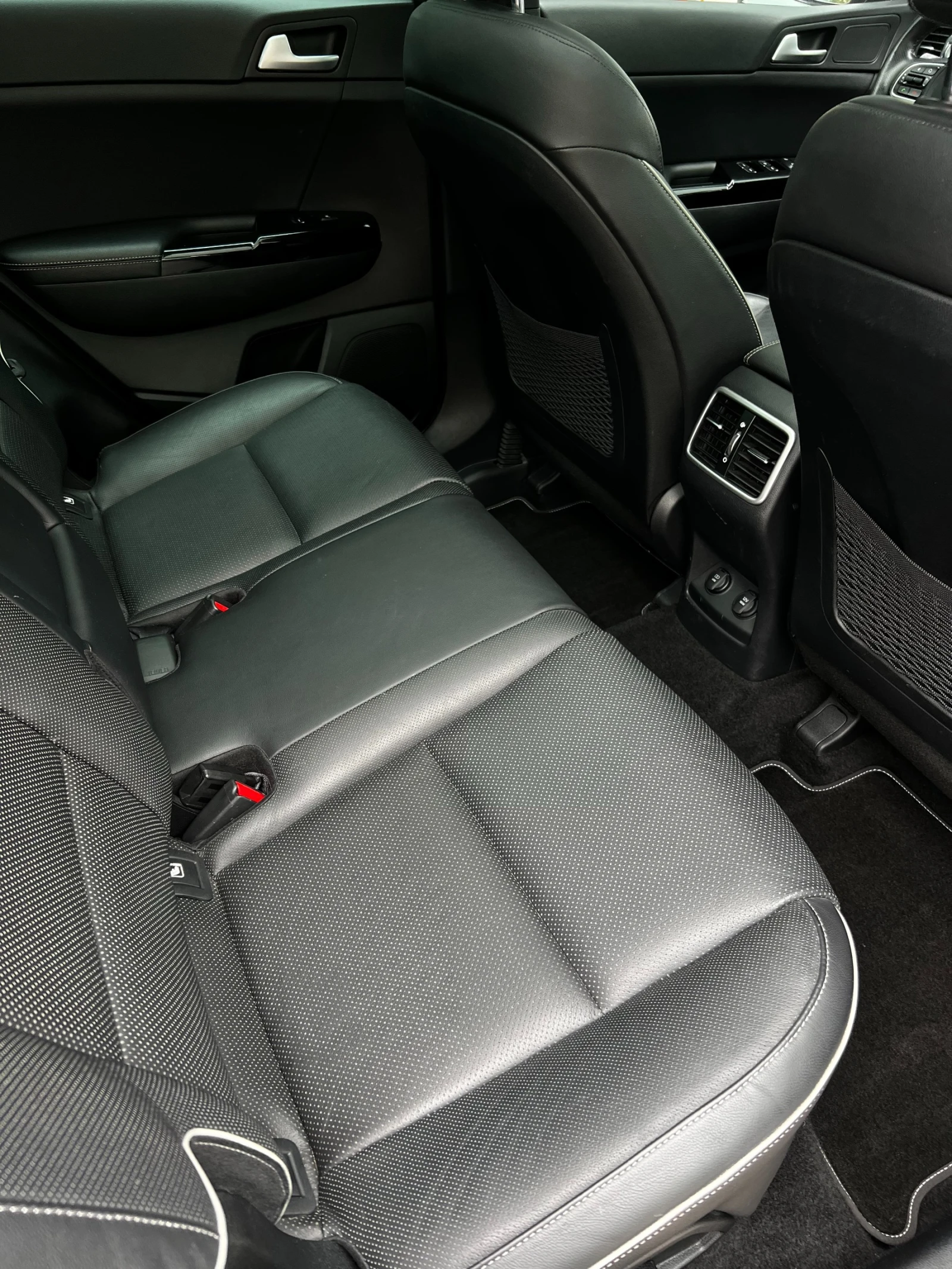 Kia Sportage GT-Line 4WD, снимка 13 - Автомобили и джипове - 53964479