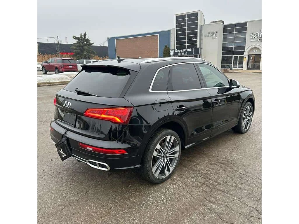Audi SQ5 TFSI Quattro Technik tiptronic  CARFAX, снимка 5 - Автомобили и джипове - 54149837