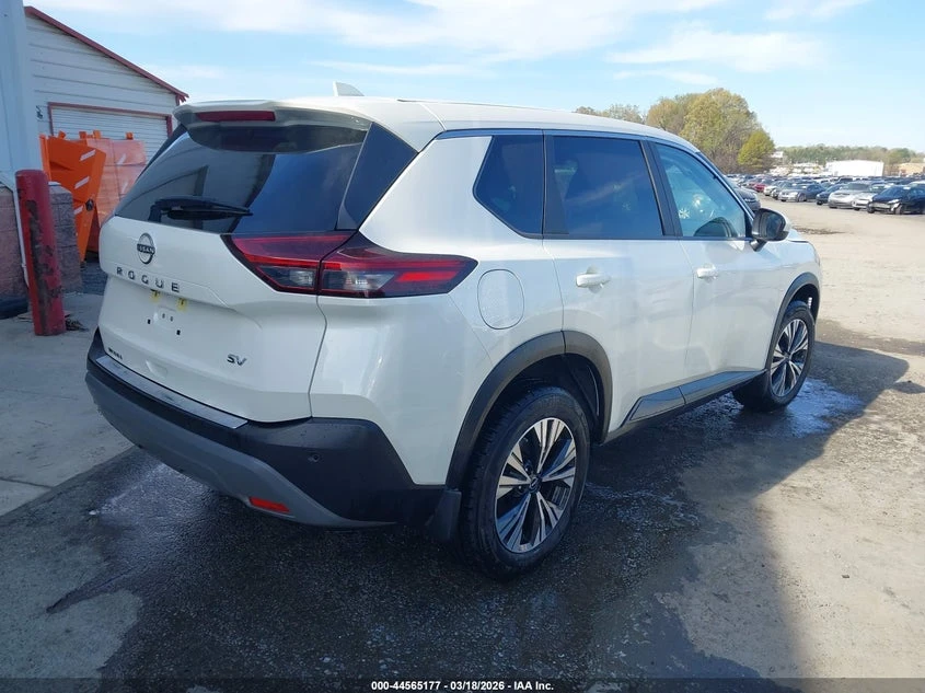 Nissan Rogue 1.5l Sv Fwd, снимка 4 - Автомобили и джипове - 54154061