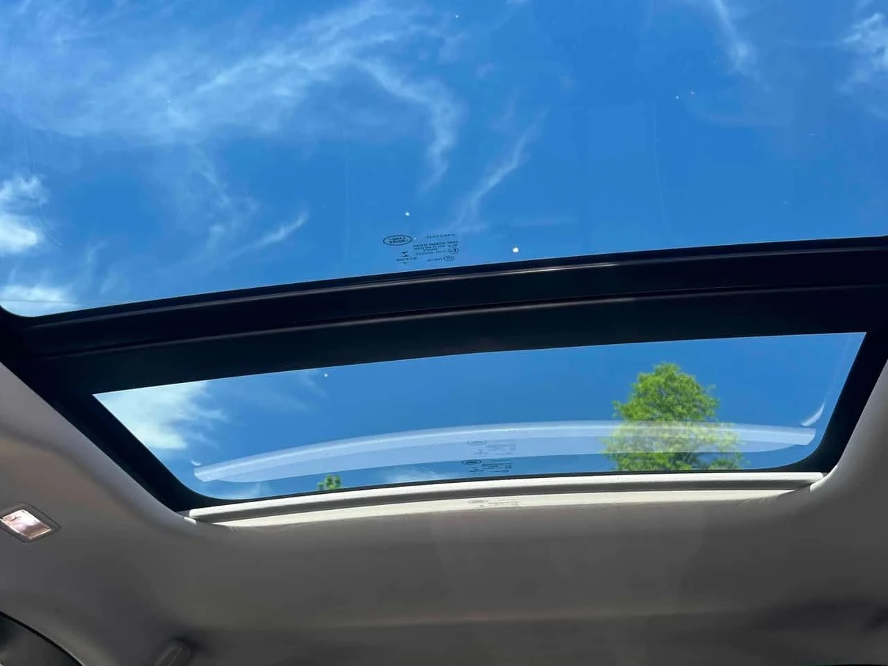 Jaguar F-PACE * R Sport * ПОДГРЕВИ * ПАНО * KEYLESS * CARFAX, снимка 13 - Автомобили и джипове - 54641320