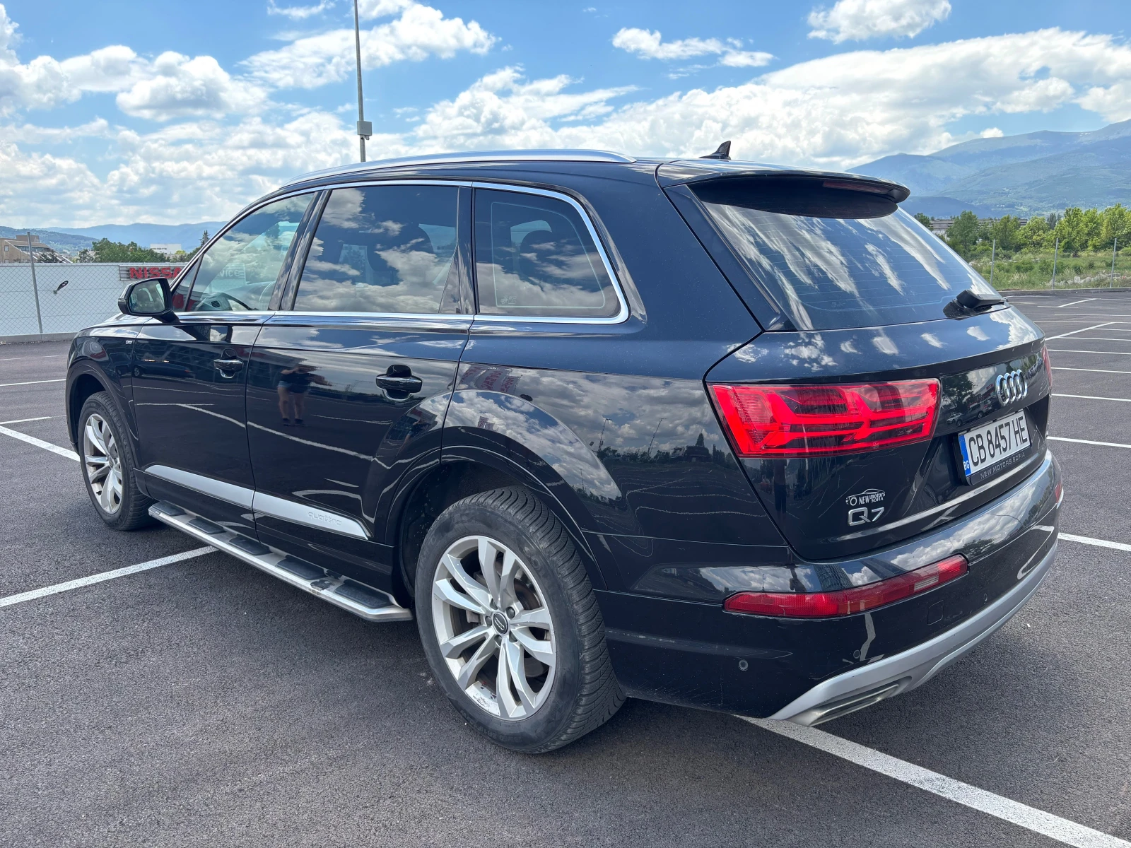 Audi Q7 3.0TDI Лизинг през Уникредит по 320 евро, снимка 3 - Автомобили и джипове - 54957131
