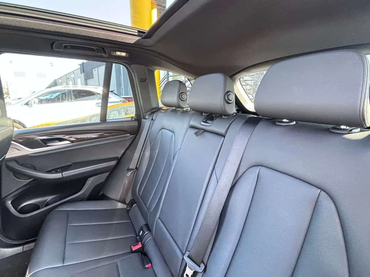 BMW X3 xDrive30i| PANO| ПАМЕТ| ПОДГРЕВИ| CARFAX| , снимка 9 - Автомобили и джипове - 55222834