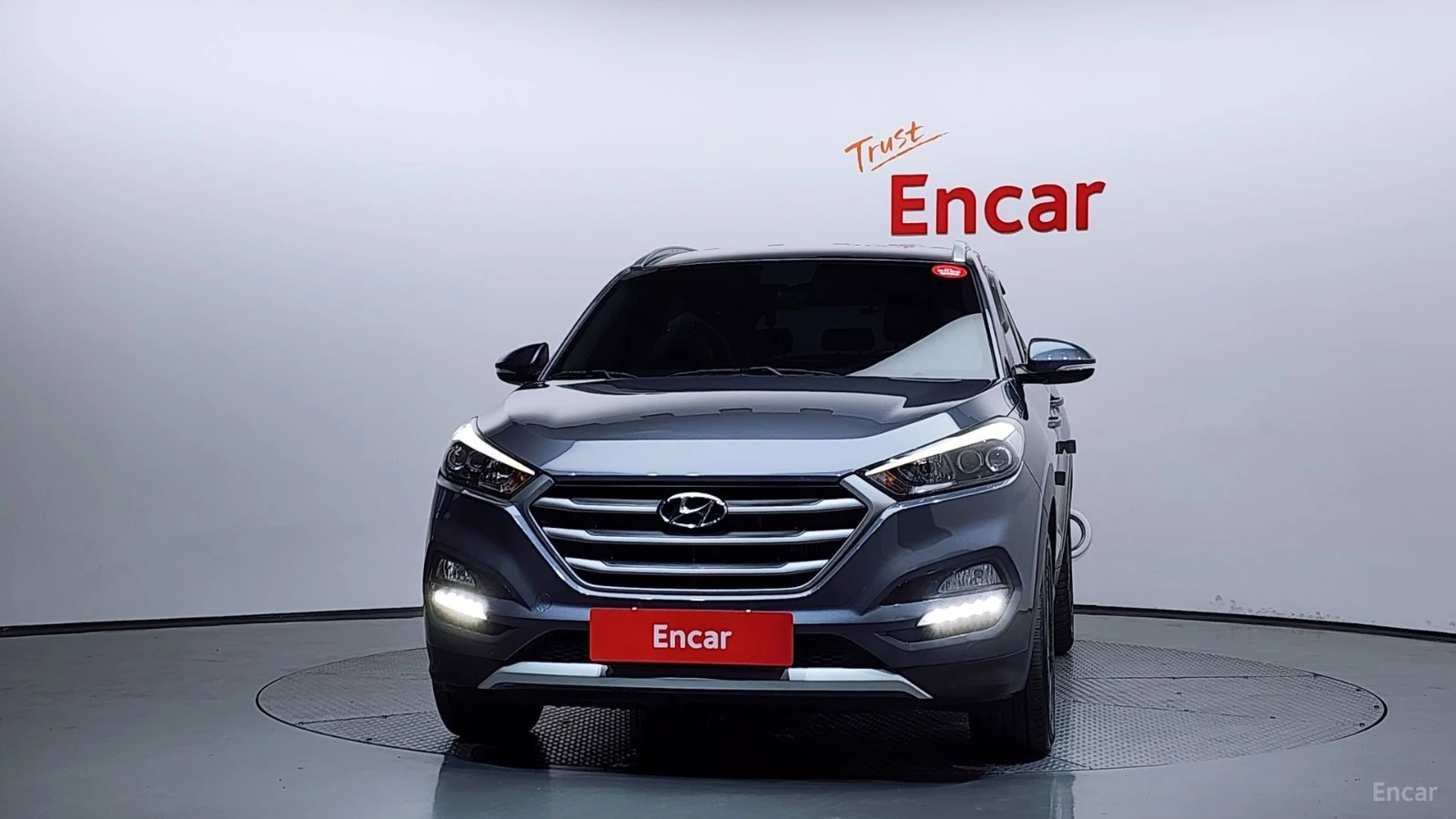 Hyundai Tucson Modern Автокредит Цена до България, снимка 3 - Автомобили и джипове - 55478441