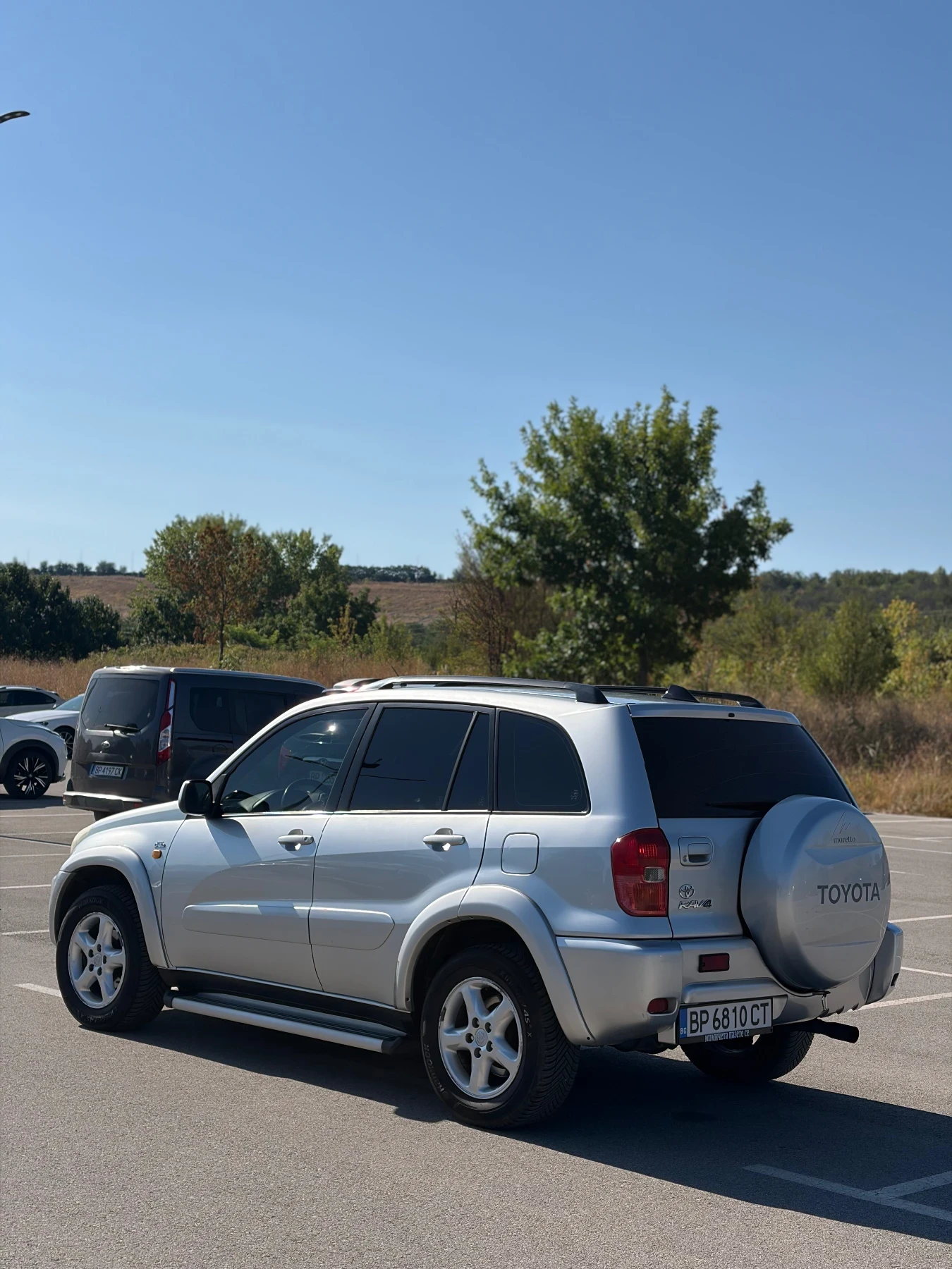 Toyota Rav4, снимка 4 - Автомобили и джипове - 56071346