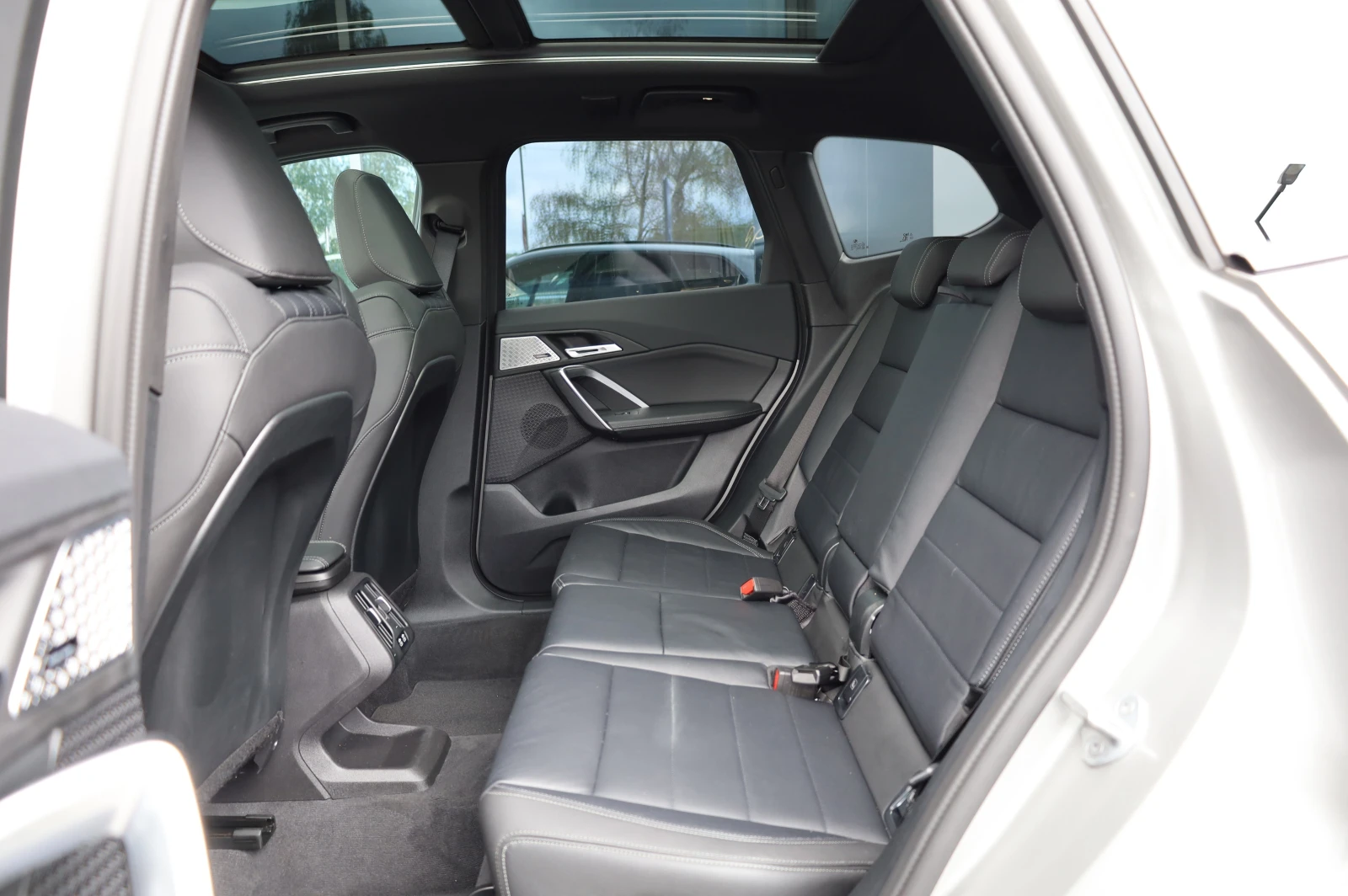 BMW X1 M SPORT* XDRIVE* LED LIGHTS* PANO* HARMAN/KARDON* , снимка 17 - Автомобили и джипове - 56269610