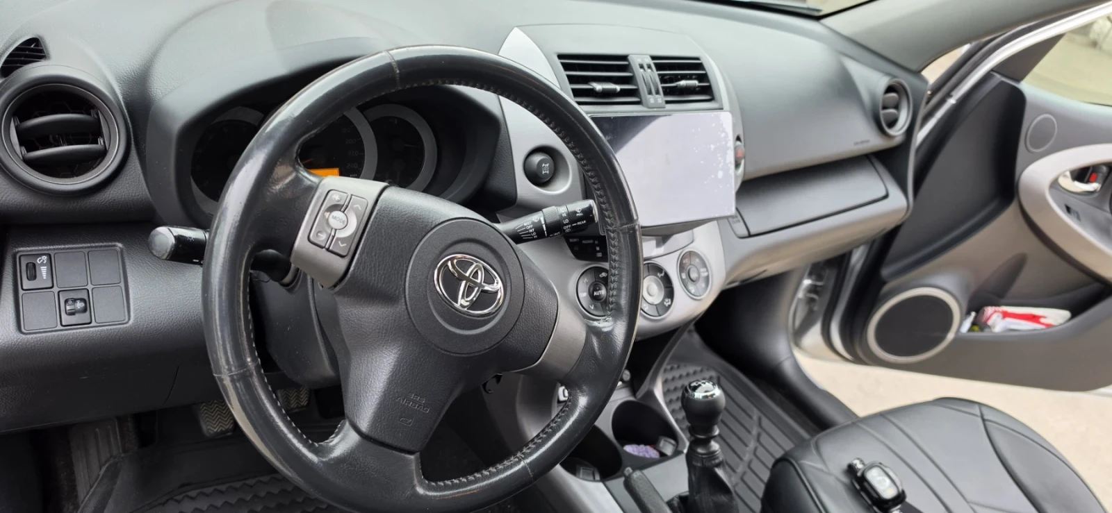 Toyota Rav4 2.2, снимка 7 - Автомобили и джипове - 56547908