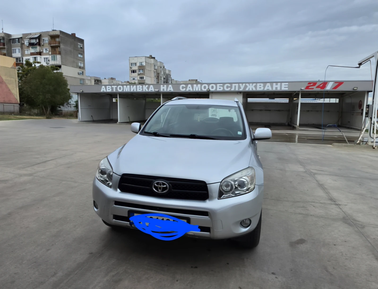 Toyota Rav4 2.2, снимка 3 - Автомобили и джипове - 56547908