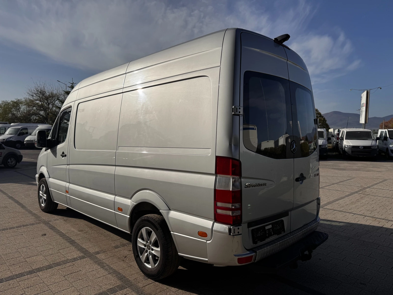 Mercedes-Benz Sprinter 319 CDI Клима Euro 5 L2H2 - изображение 5