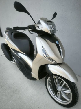 Piaggio Beverly 300 ie HPE, ABS/ASR, на 4415км, ЛИЗИНГ , снимка 15