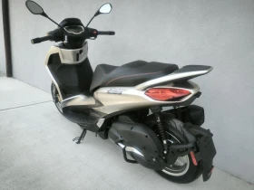 Piaggio Beverly 300 ie HPE, ABS/ASR, на 4415км, ЛИЗИНГ , снимка 10