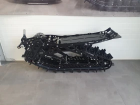 ������ Ski-Doo Summit