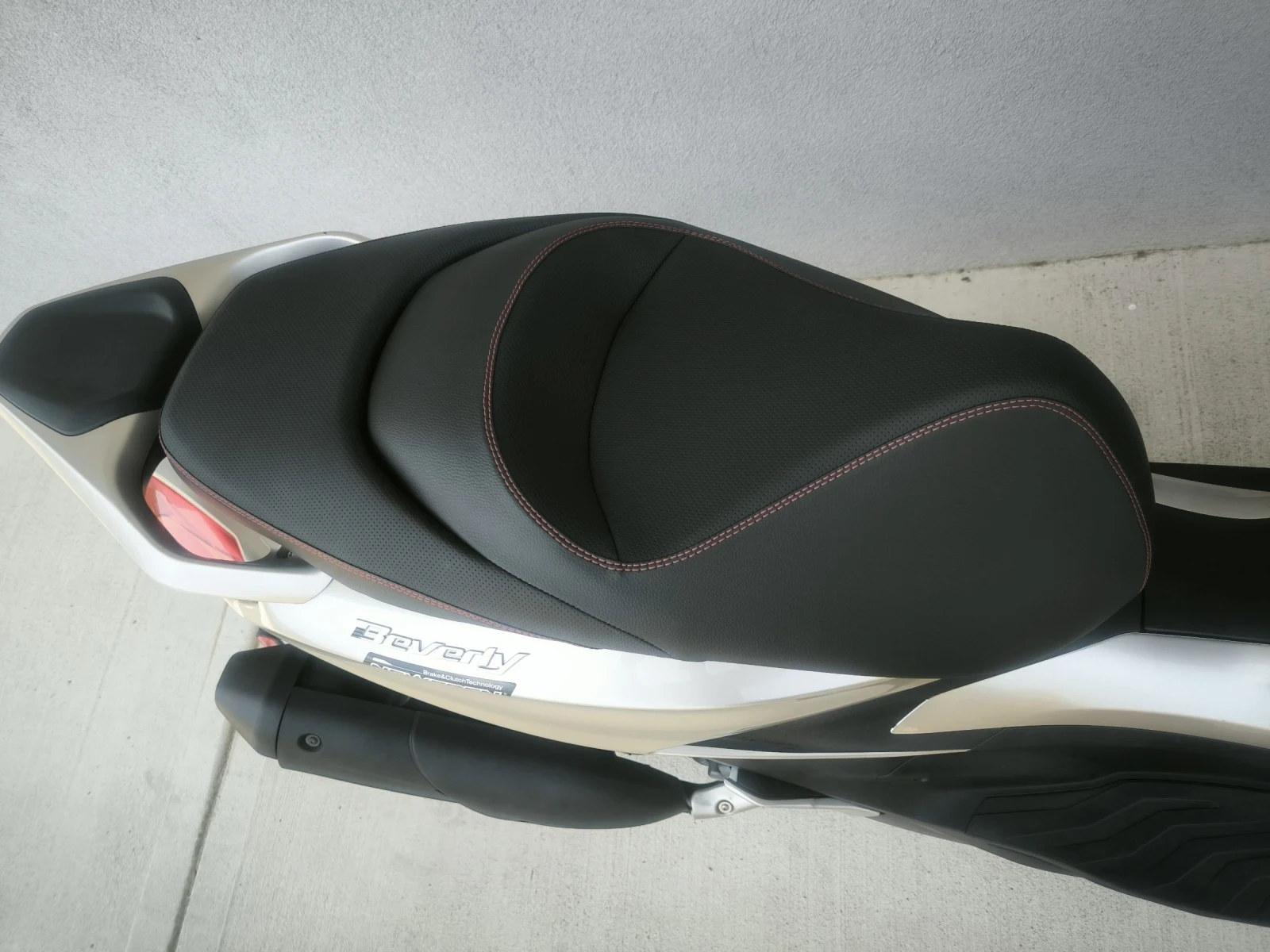 Piaggio Beverly 300 HPE, ABS/ASR, на 4415 км. - изображение 5