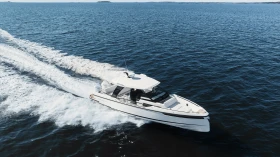 Моторна яхта Saxdor 320 GTO , снимка 2