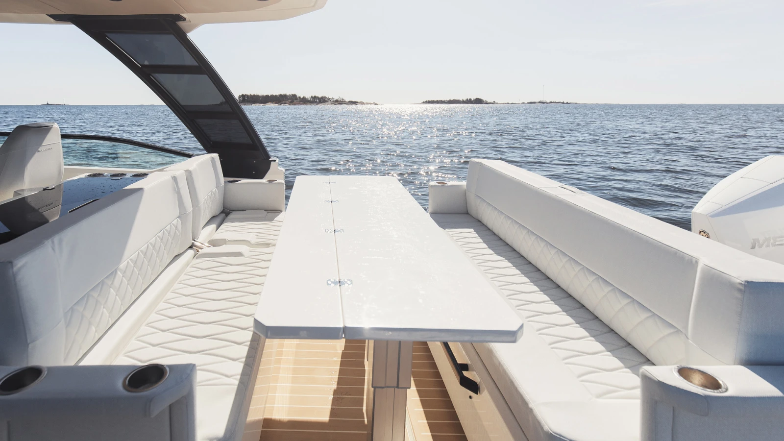 Моторна яхта Saxdor 320 GTO SMART EDITION - изображение 8