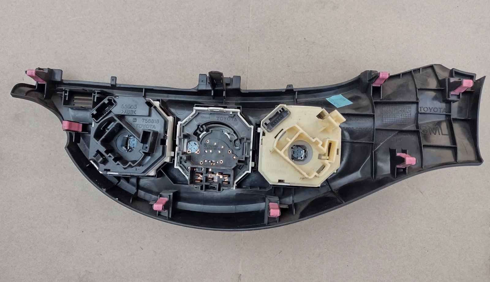 55406-0D490 ���������� �������� Toyota Yaris III  55903 758818   55901 758754 | Mobile.bg � ����������� 2