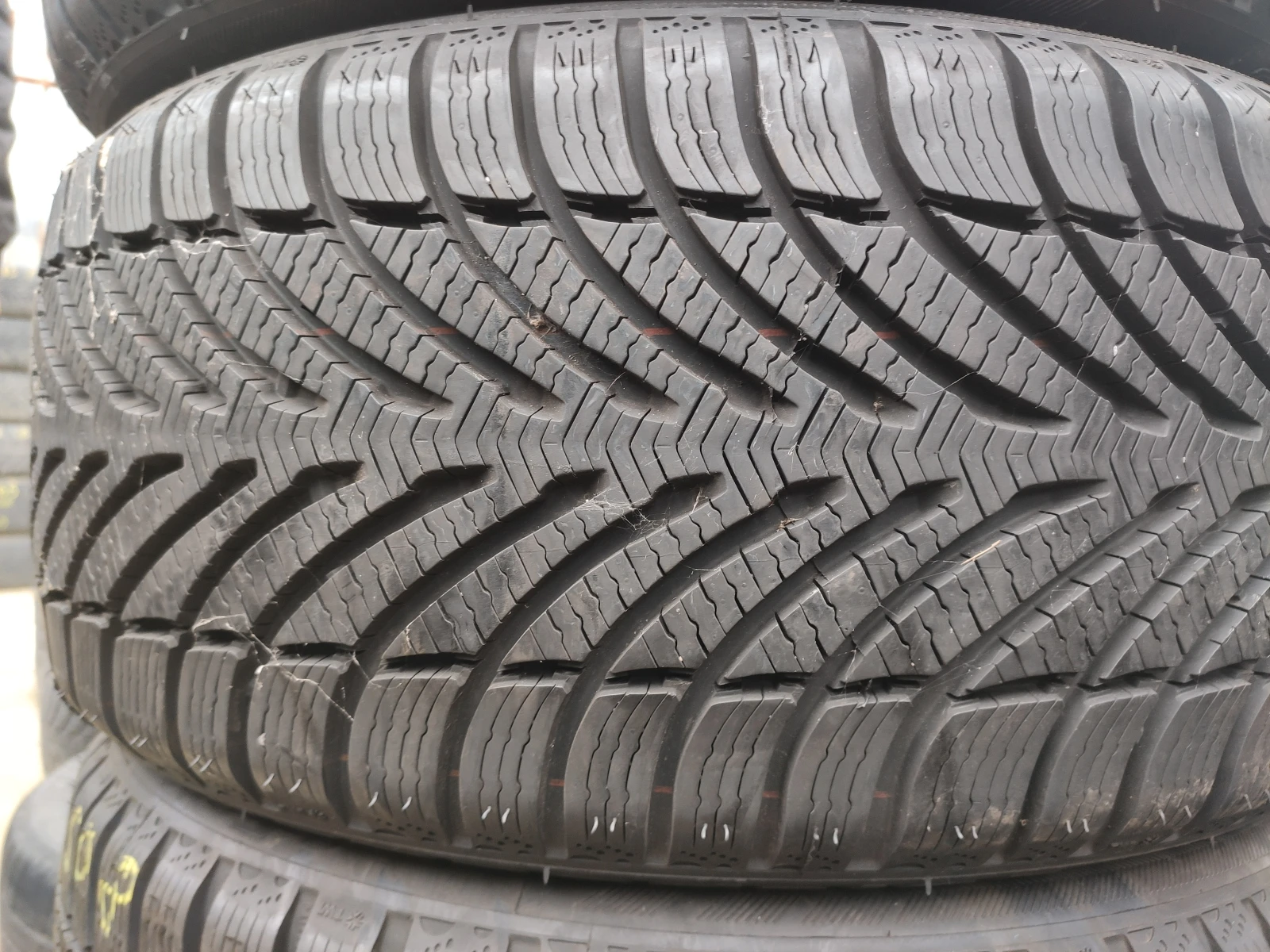  225/40R18 | Mobile.bg   3