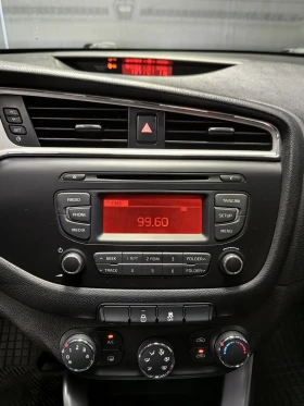 Kia Ceed 1.6CRDI* 136PS* FACE* 6В* AUX* ТЕМПОМАТ* КАТО НОВА, снимка 13