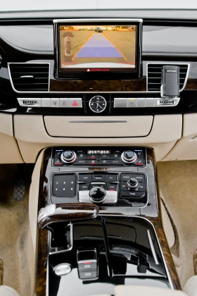 Audi A8 4.2 TDI FULL LED* BOSE* ОБДУХВАНЕ - 24900 лв. / 12731.17 € - 21565137 16