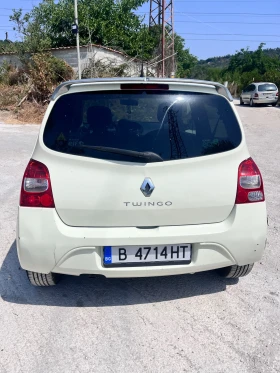 Renault Twingo 1.2 газ - 2000 € / 3911.66 лв. - 98455992 4
