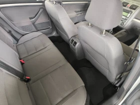 VW Golf 5-1, 9ТDi-105k.c.6скоости* КЛИМАТРОН* АВТОПИЛОТ - 3999 € / 7821.36 лв. - 41783398 12