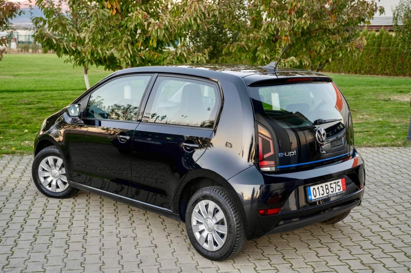 VW Up E-up* 36.8Kwh* КАМЕРА* Подгрев* Lineasist* Germany, снимка 7 - Автомобили и джипове - 43023309